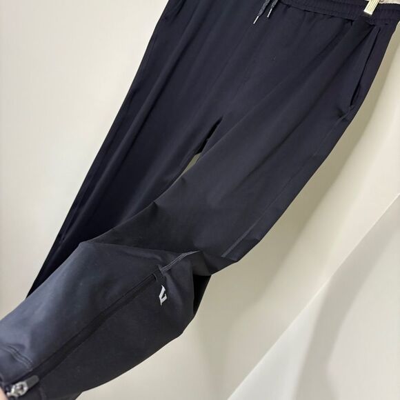 Vuori XL Black Jogger Pants Athletic Sporty Preppy Luxury Athleisure Old Money